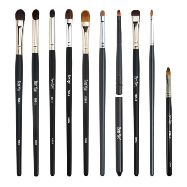 alt Ben Nye Fine Detail Makeup Brush 